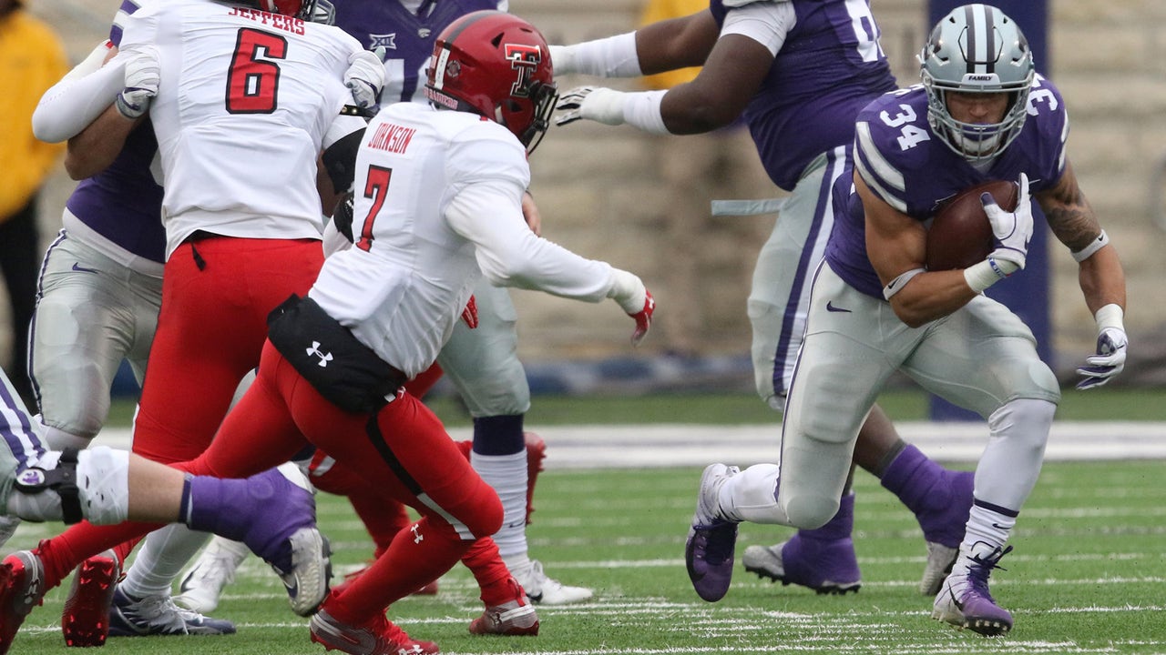Wildcats' bowl hopes remain alive with 21-6 victory over Red Raiders